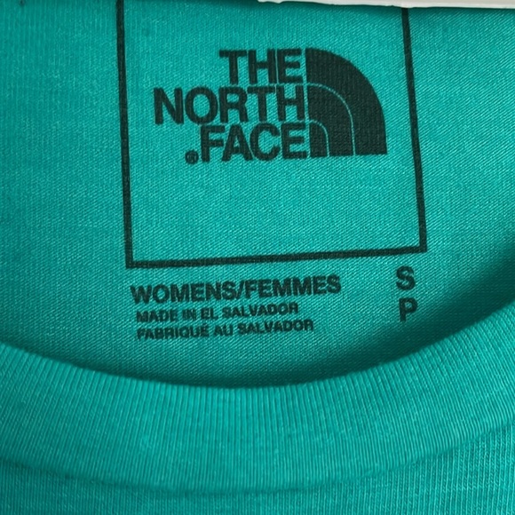 Women’s North Face tank top - Picture 3 of 3